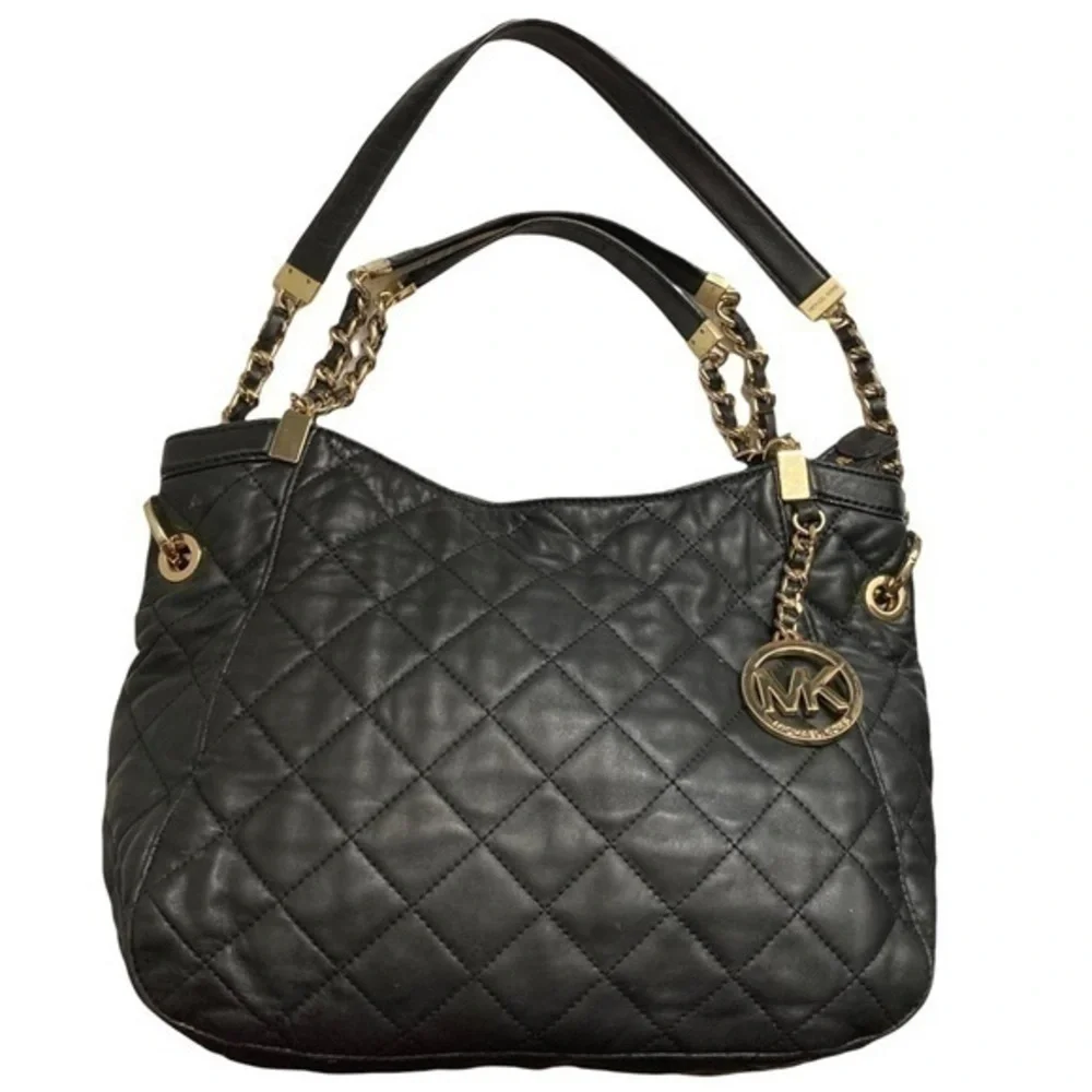 Michael kors black leather quilted bag